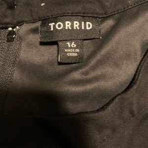 Torrid size 16 dress. Had for years barely worn. Needs a fry cleaning. No tears.